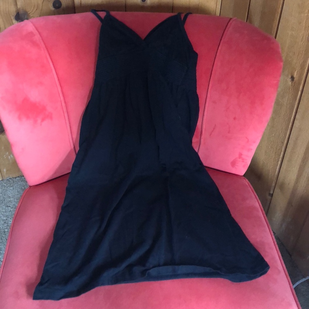 EUC Hurley xs black midi dress
